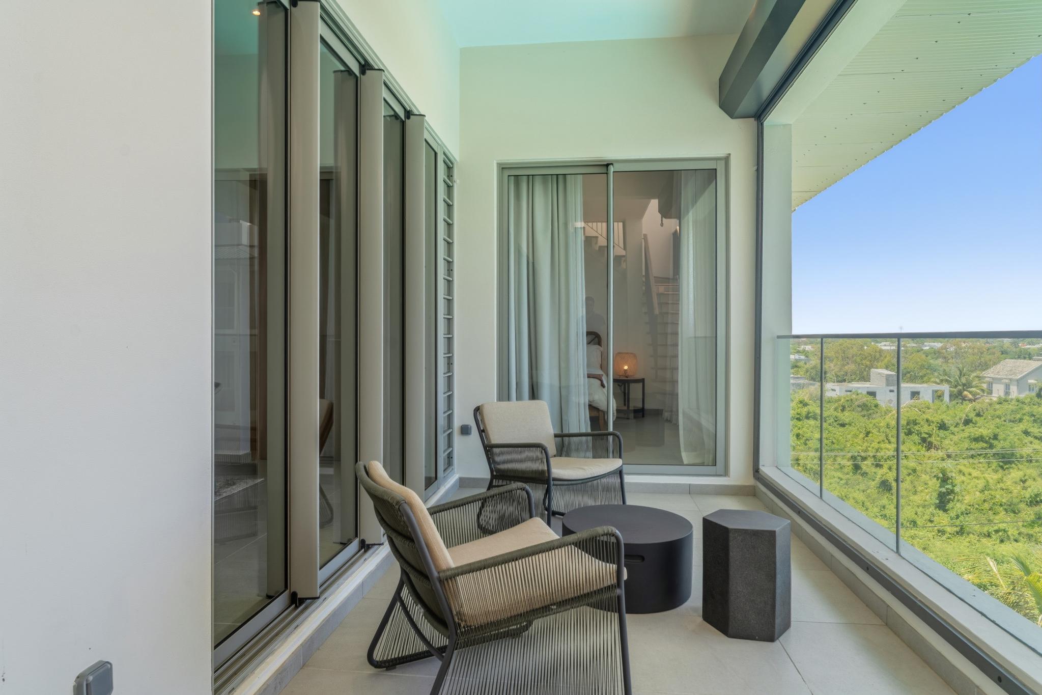 View of Luxury Penthouse with Private Rooftop Pool - SEEFF Mauritius